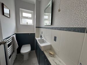 Cloakroom- click for photo gallery